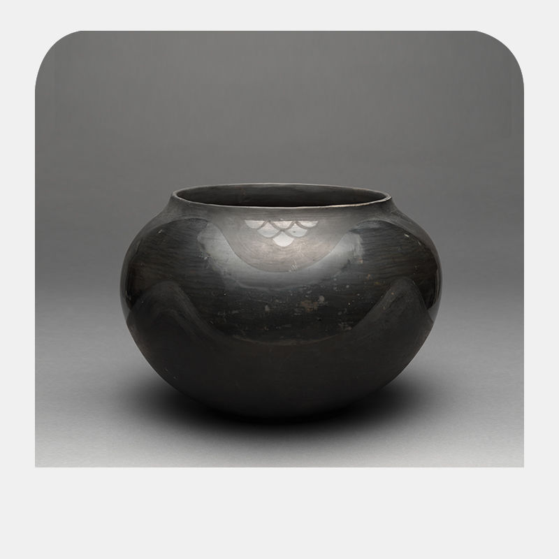 A round black jar.